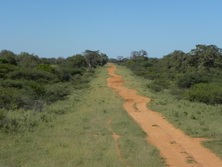 Sdliches Afrika, Angola, Kalahari: Auf Schlaglochpisten durch Angola